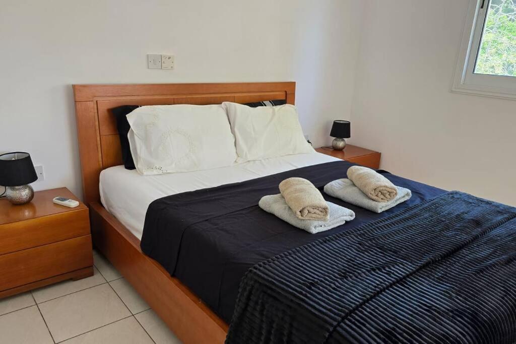 Apartment Hesperides Gardens, Spacious 2 Bedroom *
