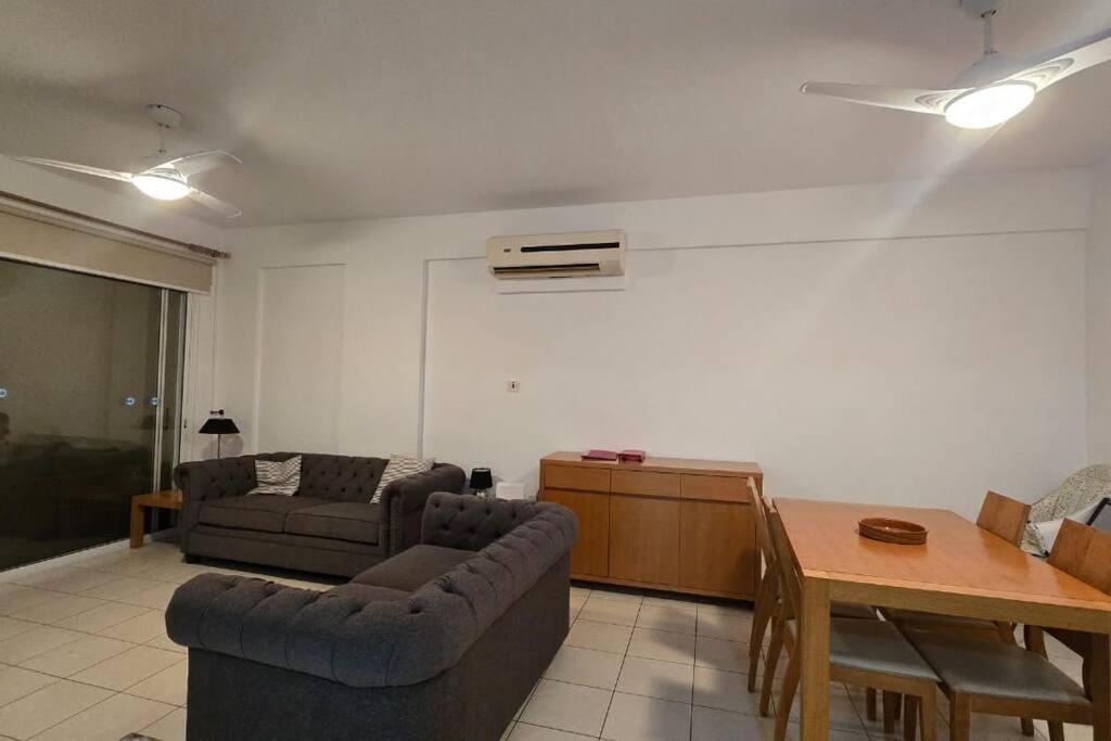 Apartment Hesperides Gardens, Spacious 2 Bedroom Paphos