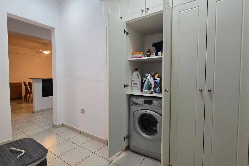 Hesperides Gardens, Spacious 2 Bedroom